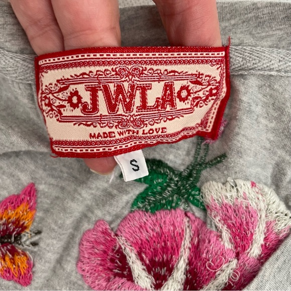 JWLA Made With Love Size S Tunic Top Embroidered Floral Pockets V Neck - Picture 4 of 10